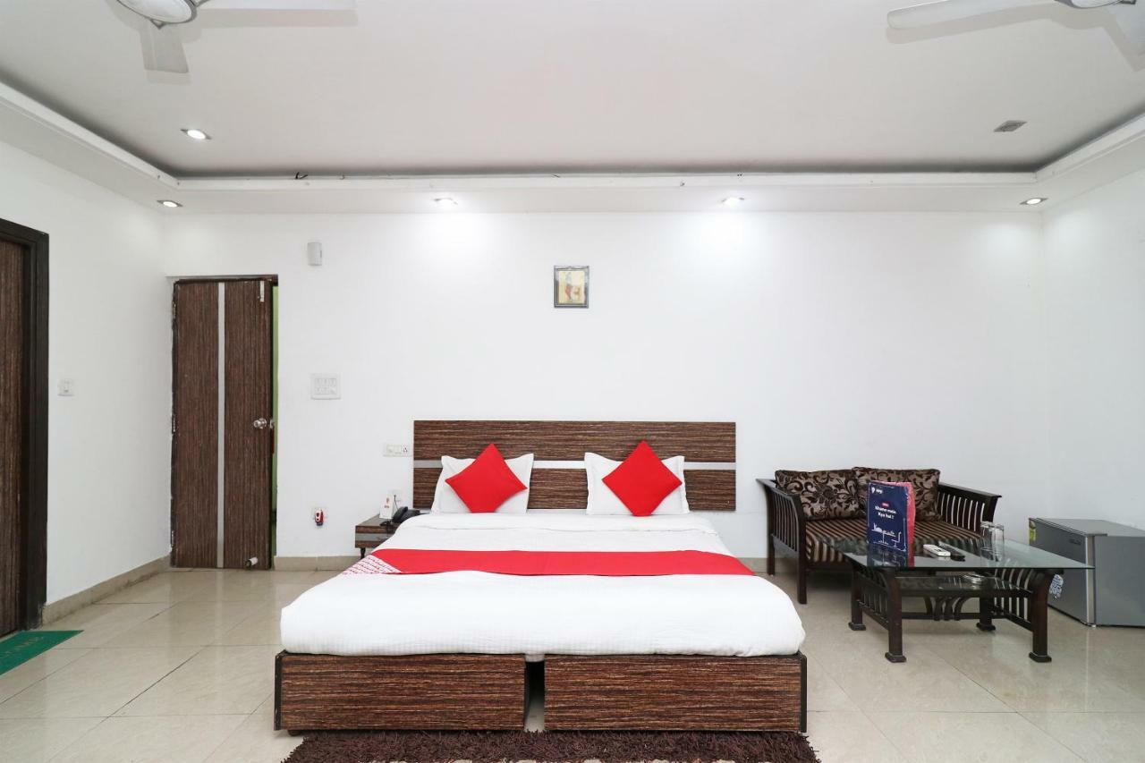 Oyo 10257 Hotel Lotus Park Gurgaon Esterno foto