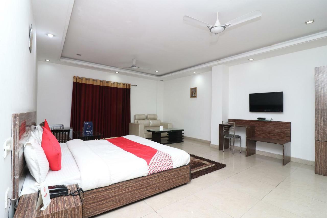 Oyo 10257 Hotel Lotus Park Gurgaon Esterno foto