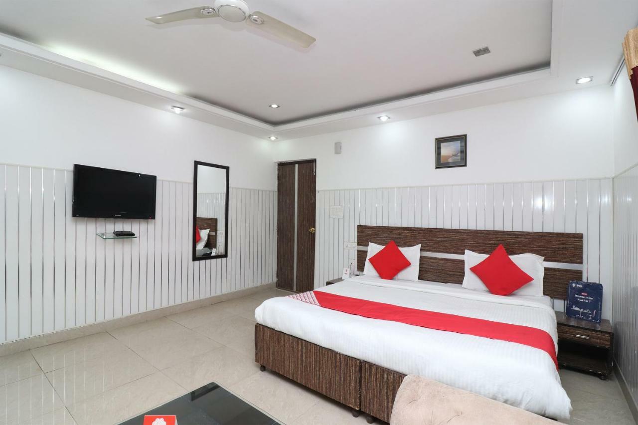 Oyo 10257 Hotel Lotus Park Gurgaon Esterno foto
