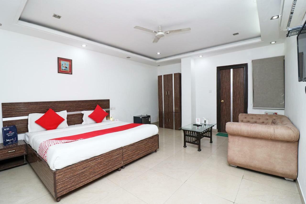 Oyo 10257 Hotel Lotus Park Gurgaon Esterno foto